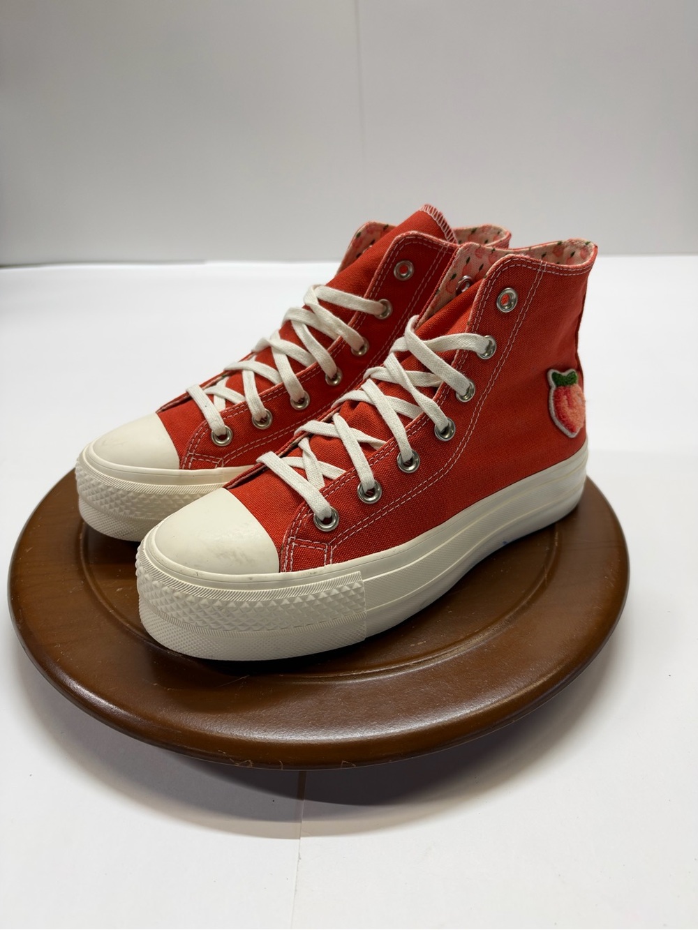 Converse Women’s High-Top Peach 🍑 Sneakers